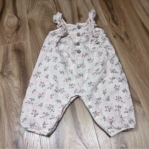 Quincy Mae strawberry print romper 3-6 months